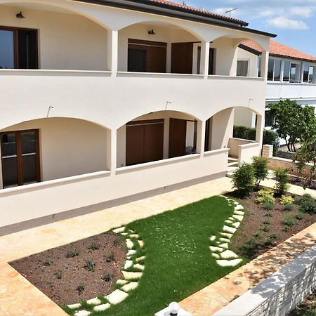 Apartmani Diana Novigrad Istria Eksteriør bilde