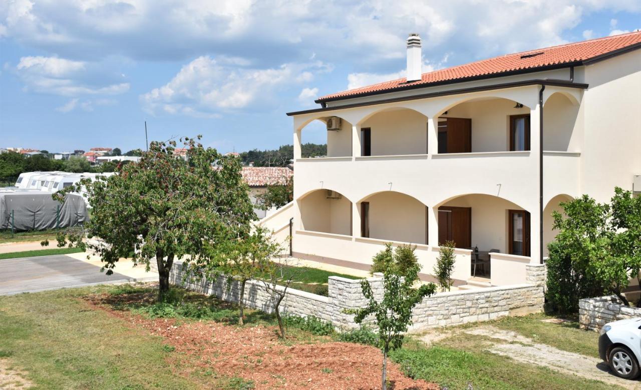 Apartmani Diana Novigrad Istria Eksteriør bilde