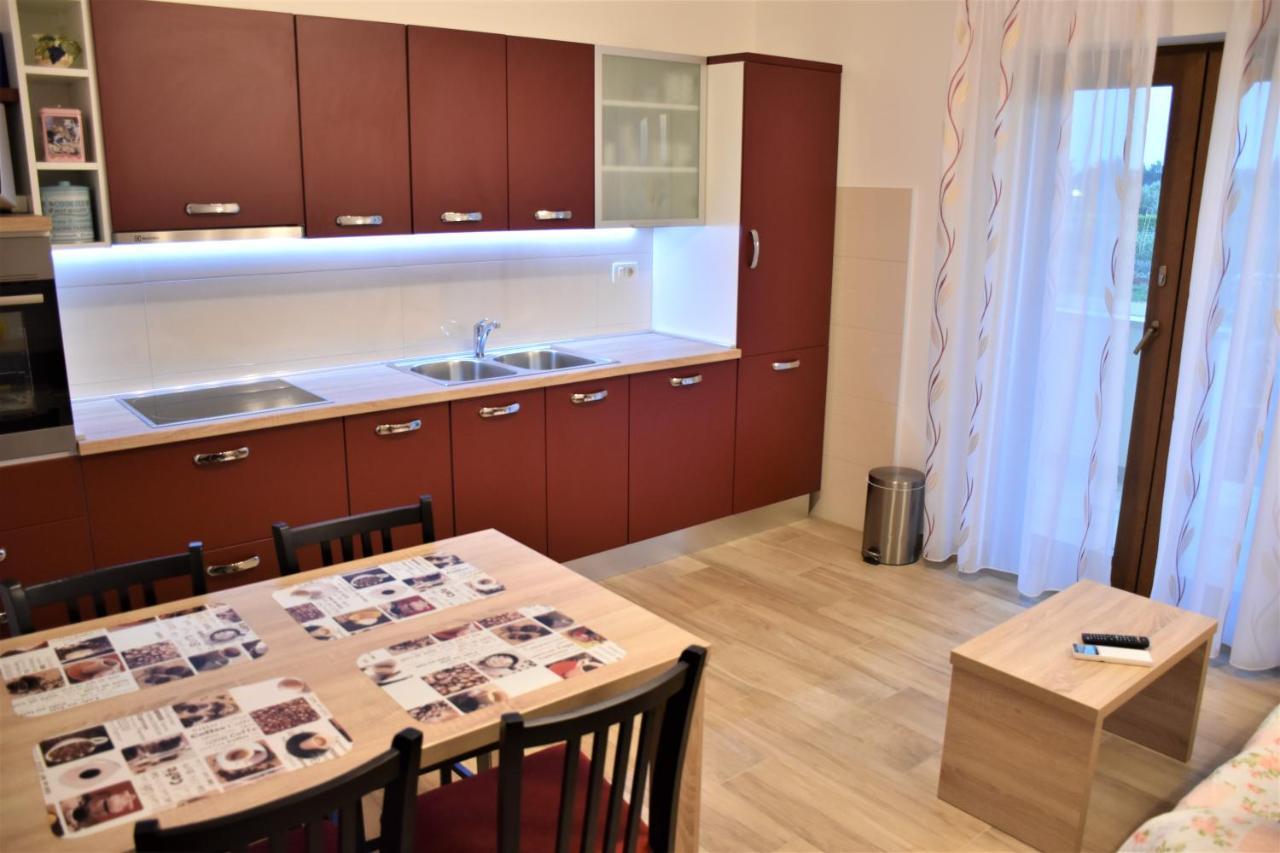 Apartmani Diana Novigrad Istria Eksteriør bilde