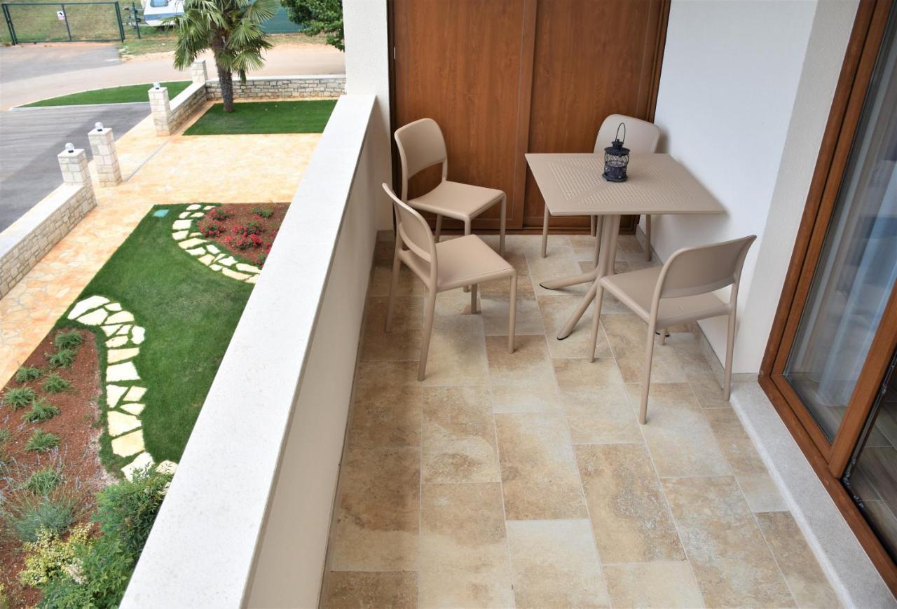 Apartmani Diana Novigrad Istria Eksteriør bilde